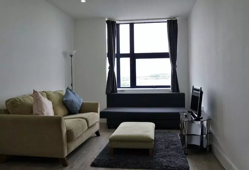 Sapphire House Apartments