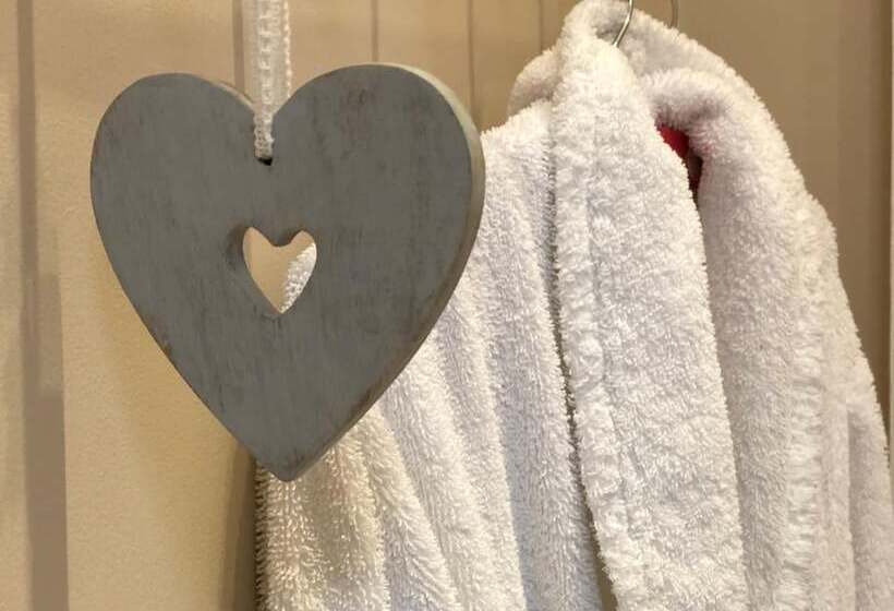 Bed and Breakfast Ivy Cottage