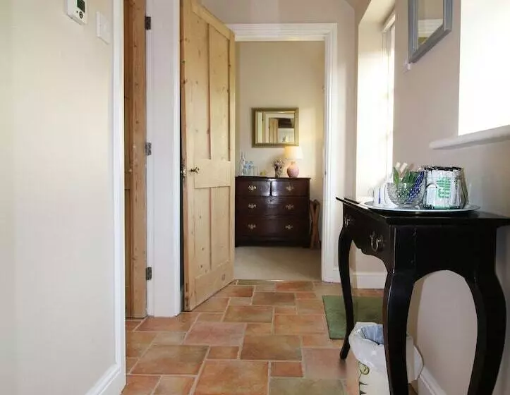 Aamiaismajoitus (B&B) Ivy Cottage