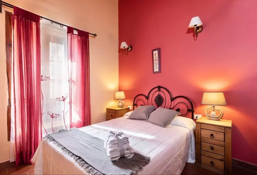 Homelike Charming Rustic House El Pinar