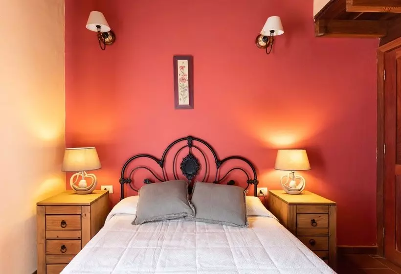 Homelike Charming Rustic House El Pinar