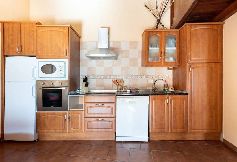 Homelike Charming Rustic House El Pinar
