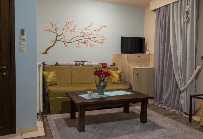 فندق Akrolimnion