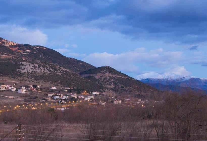 فندق Akrolimnion