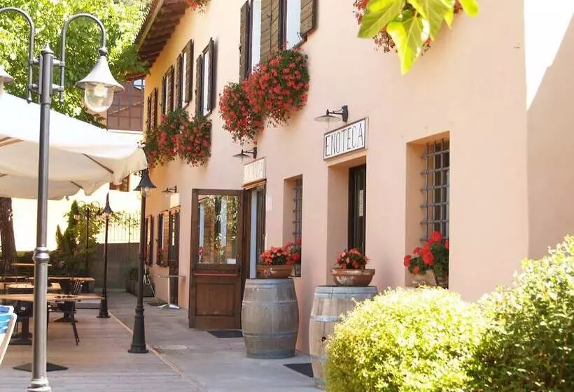 هتل Borgo Colmello