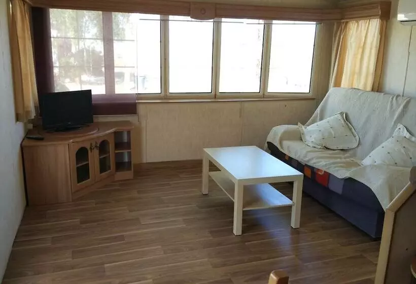 Hotelli Camping Iznate