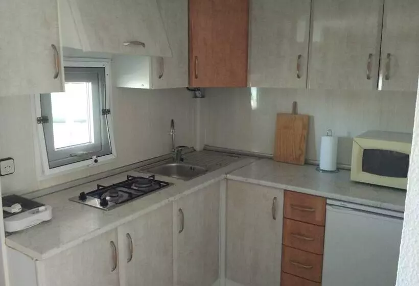 Hotelli Camping Iznate