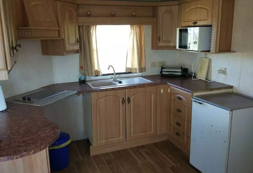 Hotelli Camping Iznate