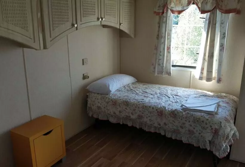 Hotelli Camping Iznate