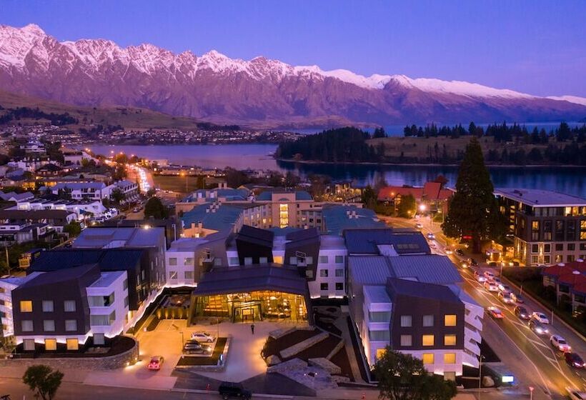 호텔 Holiday Inn Express & Suites Queenstown, An Ihg