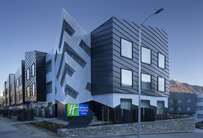 호텔 Holiday Inn Express & Suites Queenstown, An Ihg