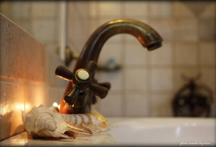 Nufaro Traditional Studios