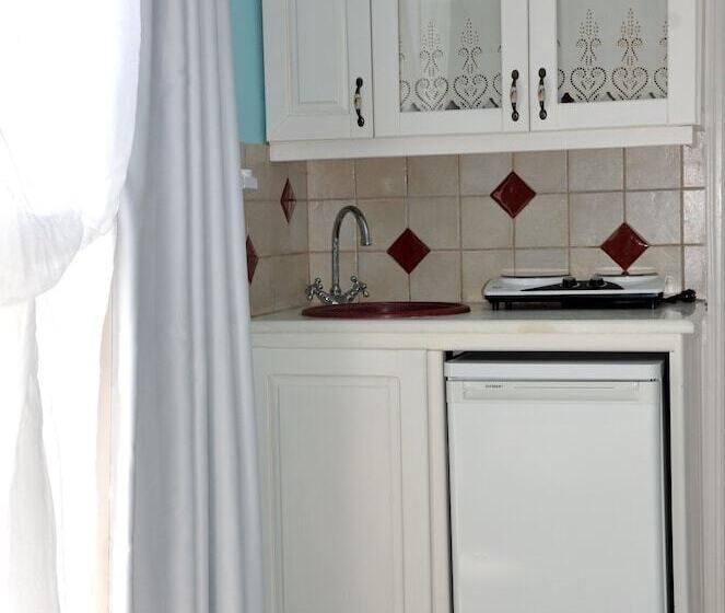 Nufaro Traditional Studios