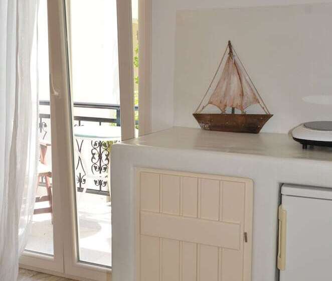 Nufaro Traditional Studios