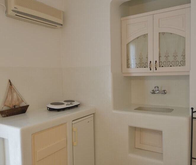 Nufaro Traditional Studios