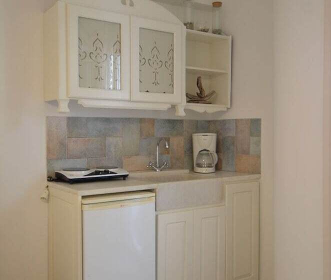 Nufaro Traditional Studios