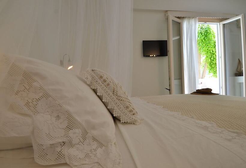 Nufaro Traditional Studios