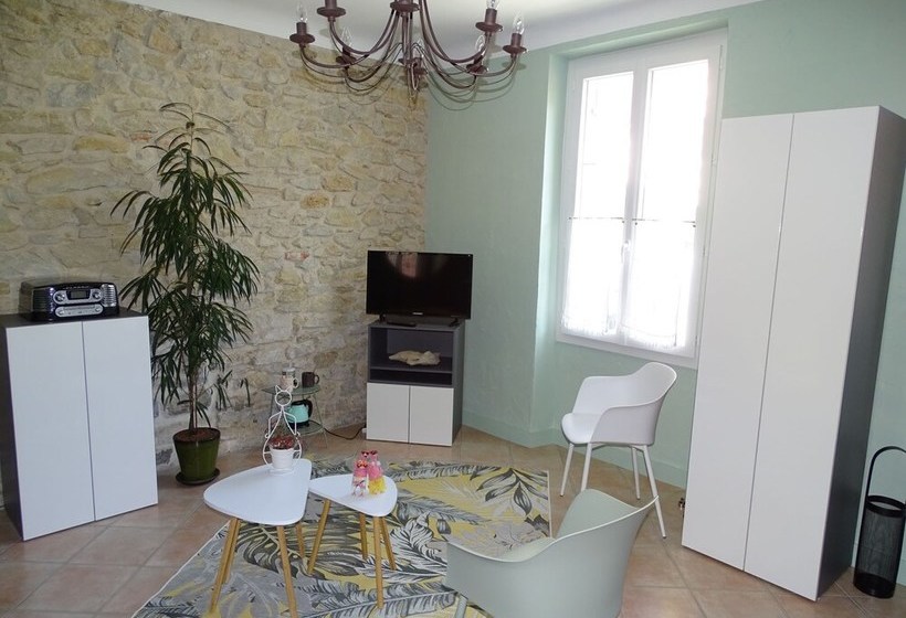 פנסיון A La Vill Adour