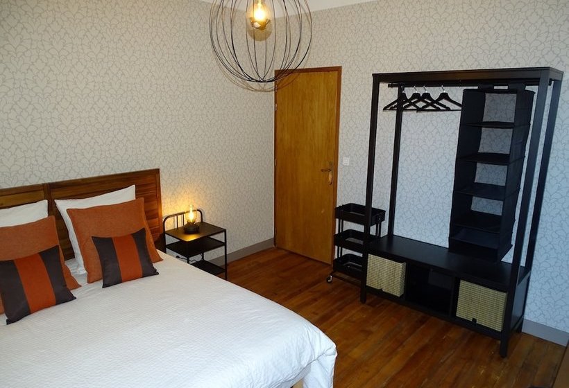 פנסיון A La Vill Adour