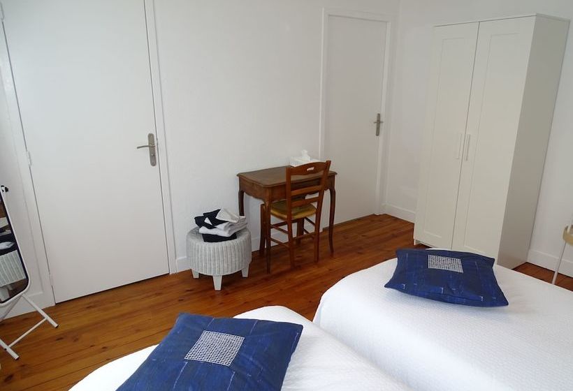 פנסיון A La Vill Adour