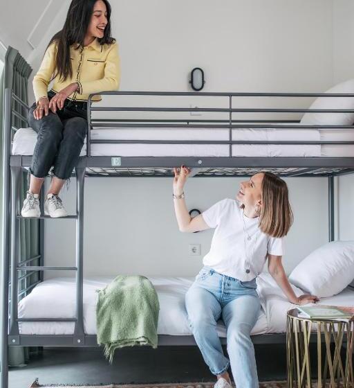 Pink Flamingo Boutique Hostel