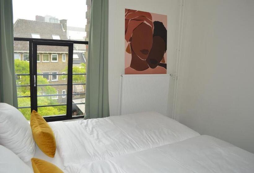 Pink Flamingo Boutique Hostel