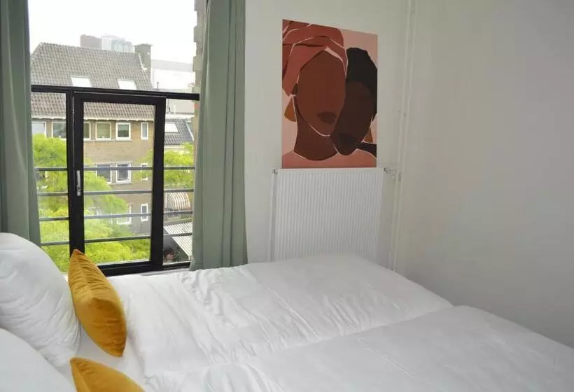 Pink Flamingo Boutique Hostel