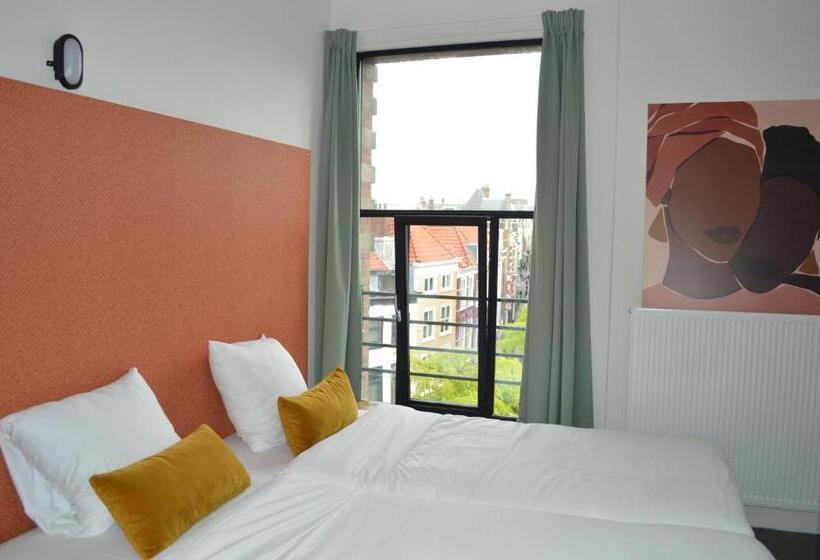 Pink Flamingo Boutique Hostel