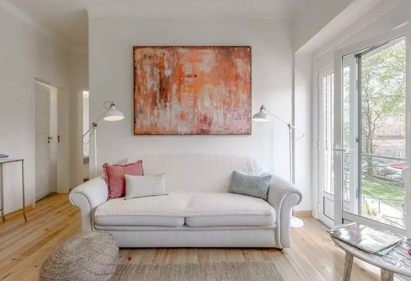 Sunny, Bright And Quiet Apartment, By Timecooler