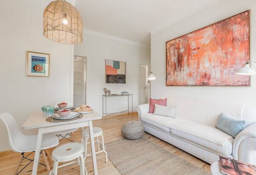 Sunny, Bright And Quiet Apartment, By Timecooler