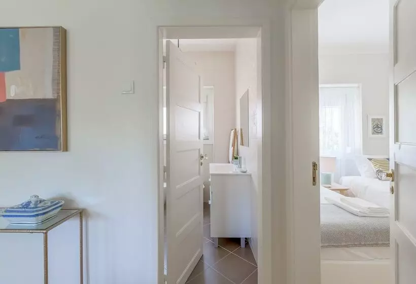 Sunny, Bright And Quiet Apartment, By Timecooler