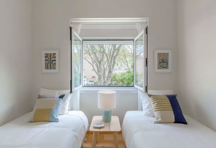 Sunny, Bright And Quiet Apartment, By Timecooler