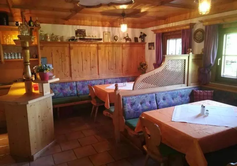 Aamiaismajoitus (B&B) Gasthof Finkenhof