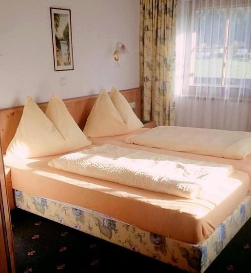 住宿加早餐  Gasthof Finkenhof