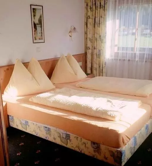 Aamiaismajoitus (B&B) Gasthof Finkenhof