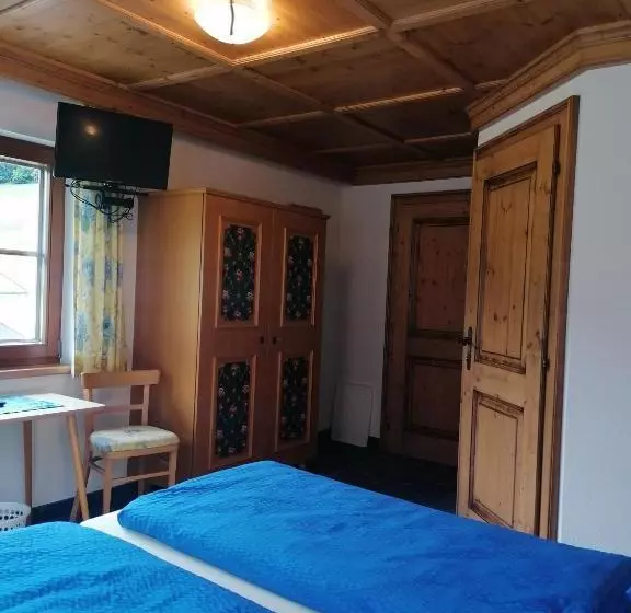 Aamiaismajoitus (B&B) Gasthof Finkenhof