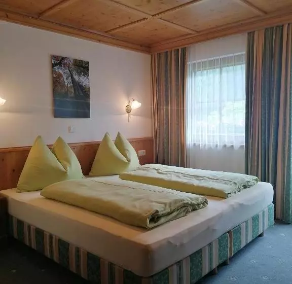 Aamiaismajoitus (B&B) Gasthof Finkenhof