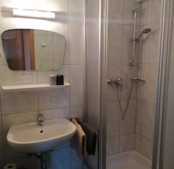 Aamiaismajoitus (B&B) Gasthof Finkenhof