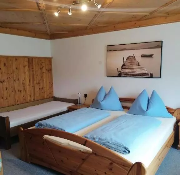 Aamiaismajoitus (B&B) Gasthof Finkenhof