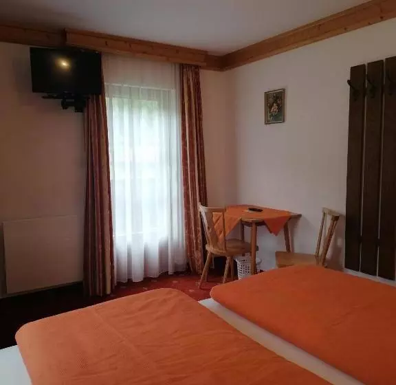 Aamiaismajoitus (B&B) Gasthof Finkenhof