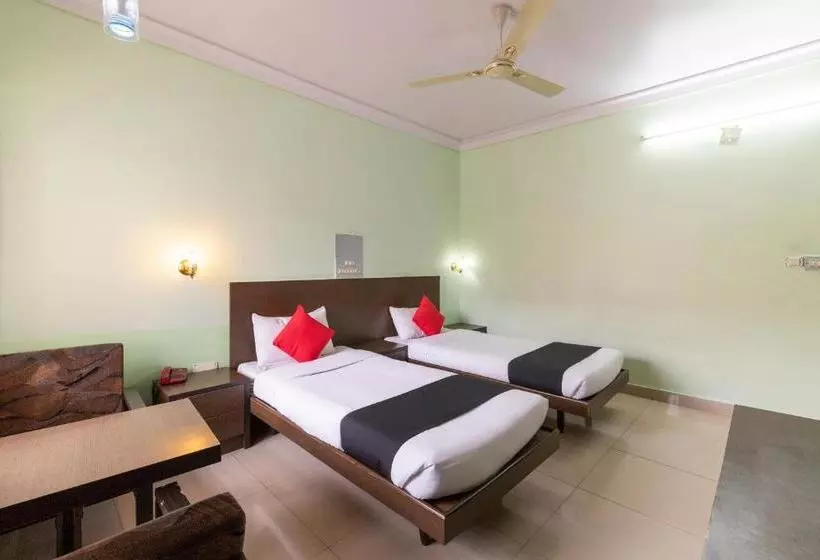 Hotelli Capital O 63523  Palika