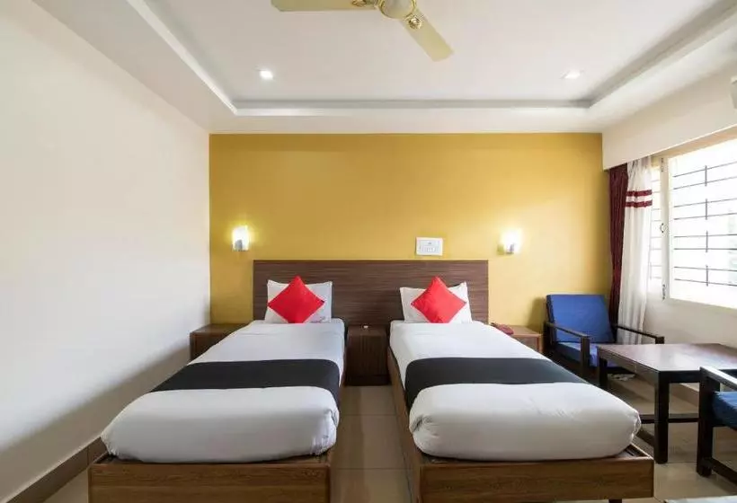 Hotelli Capital O 63523  Palika