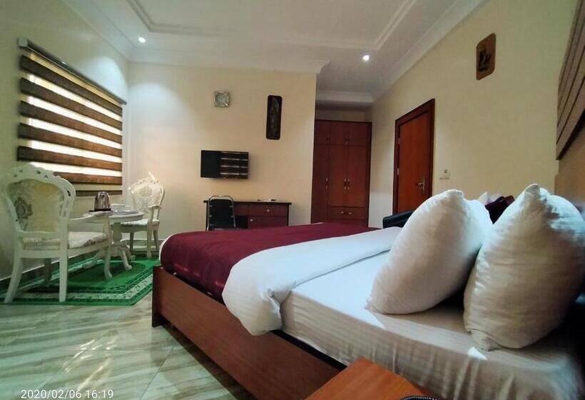 Alim Royal Hotel And Suite