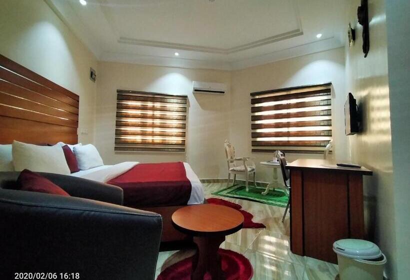 Alim Royal Hotel And Suite