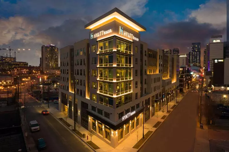 هتل Hyatt House Nashville Downtown Convention Center