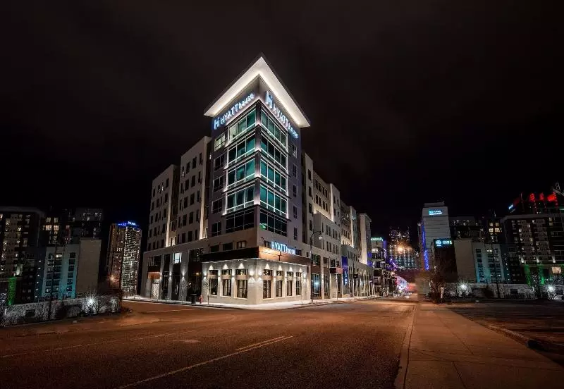 هتل Hyatt House Nashville Downtown Convention Center