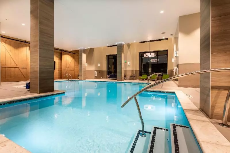 هتل Hyatt House Nashville Downtown Convention Center