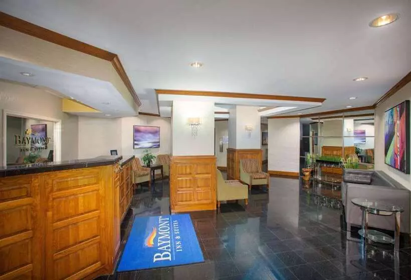 בית מלון כפרי Baymont By Wyndham Jefferson City