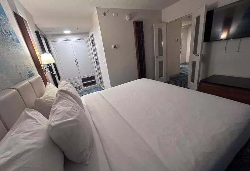 ホテル Fort Pontchartrain Detroit, A Wyndham