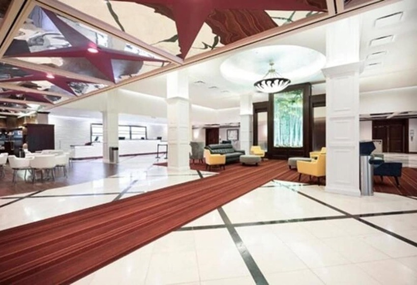 فندق Fort Pontchartrain Detroit, A Wyndham